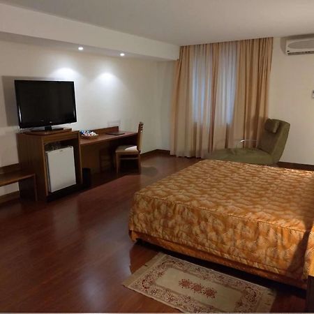 Master Plaza Hotel バルバセーナ エクステリア 写真